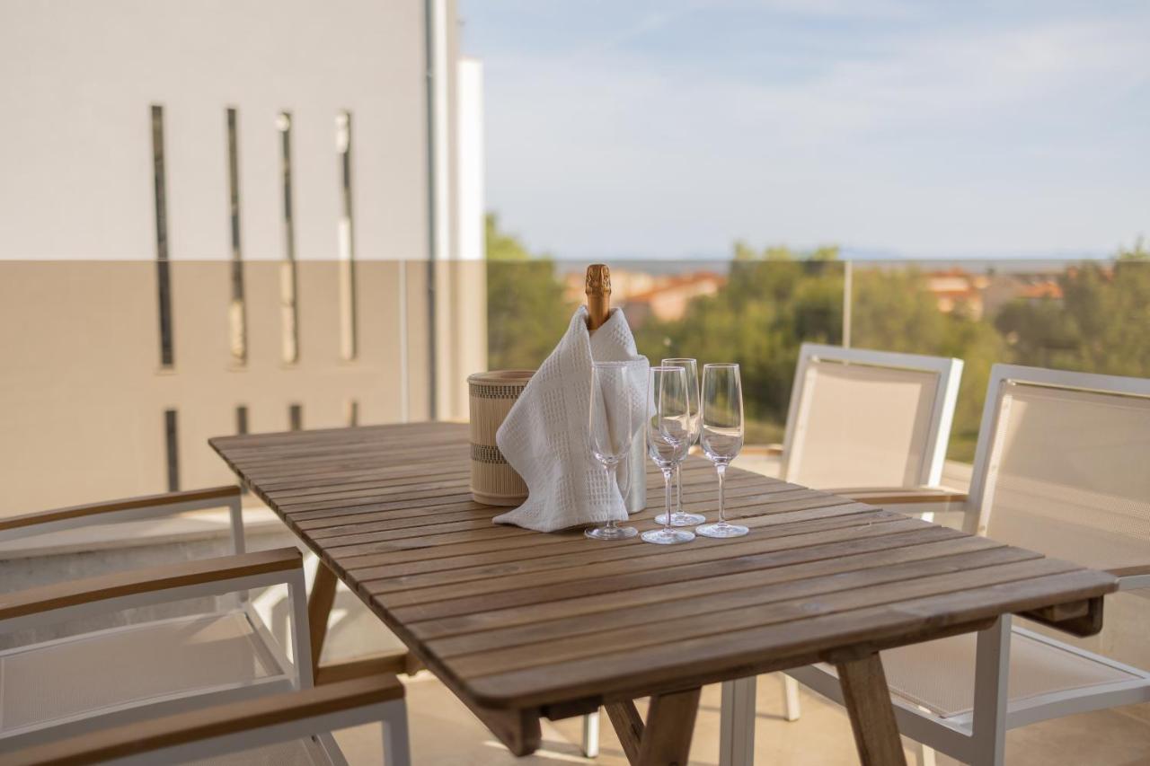 Premium Residence Virotel Bagian luar foto